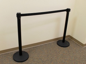 stanchion-black