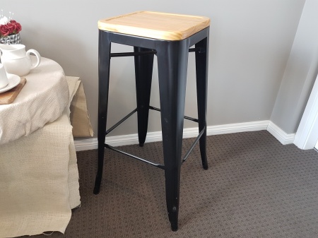 bar_stool_with_wooden_seat_tall