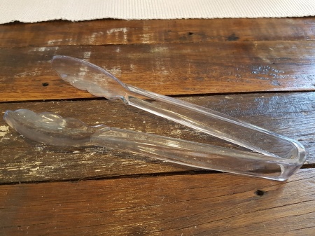 clear_salad_server_tongs